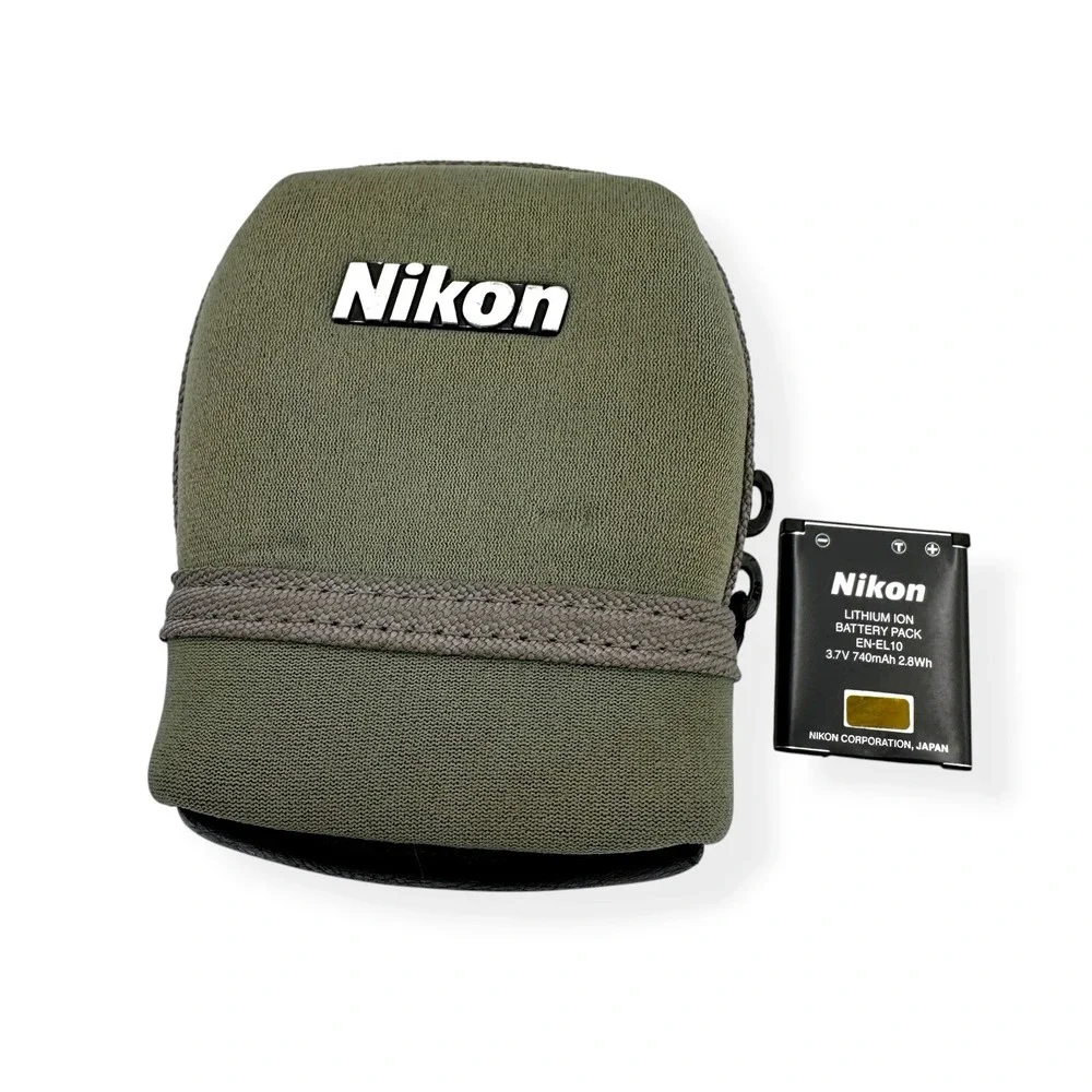 NIKON COOLPIX S3000 12.0MP Digital Camera Blue PARTS OR REPAIR -FOCUS ERROR